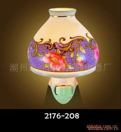 点亮生活，随心调节 美式陶瓷小夜灯与手持扇的实用与装饰美学