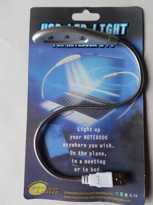 USB灯与迷你手持扇 便捷办公生活小助手